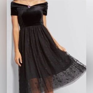 💫 Like new Modcloth black velvet and tulle cocktail dress size medium star print